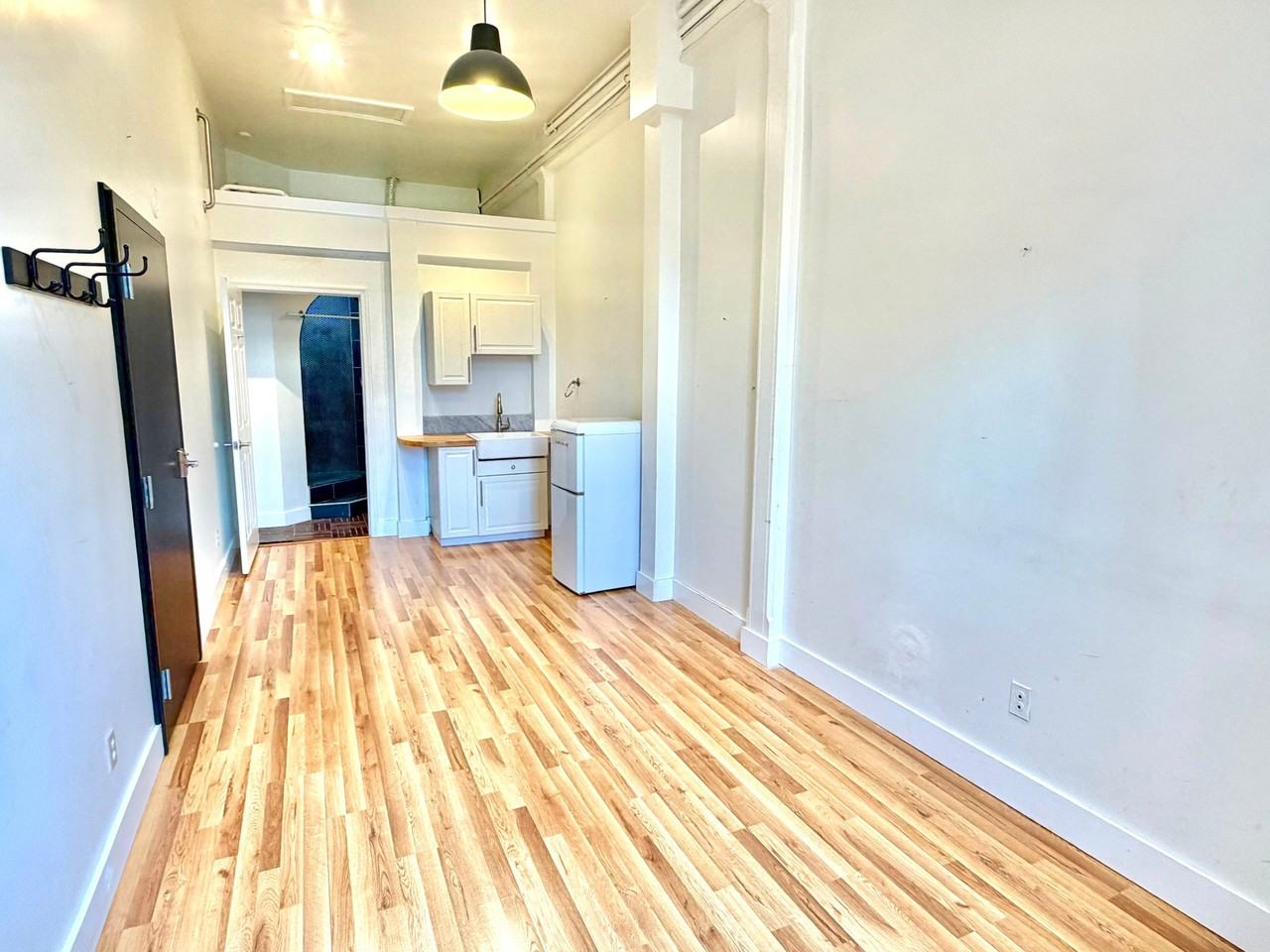 119 W Main St #H - Photo 3 of 11