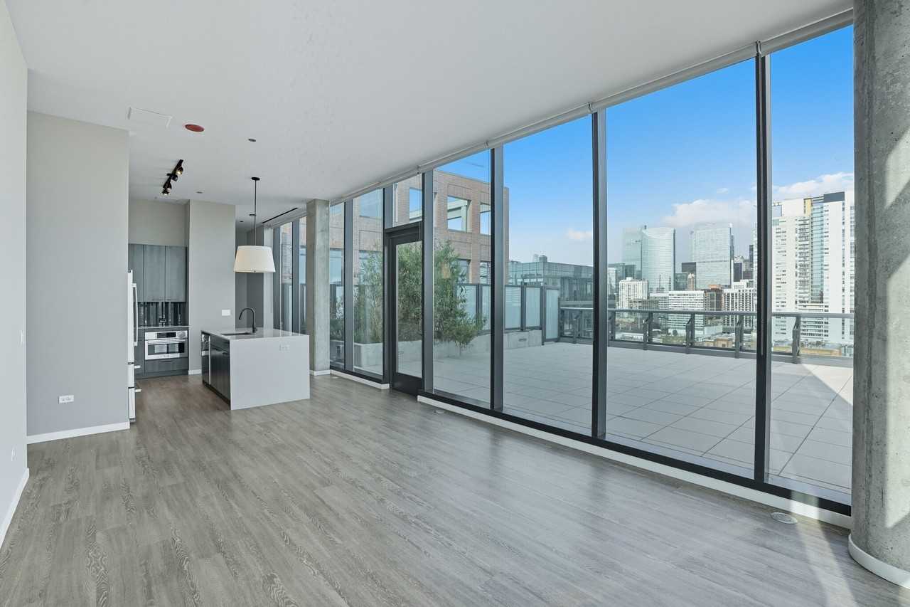 902 W Washington Blvd - Photo 2 of 20