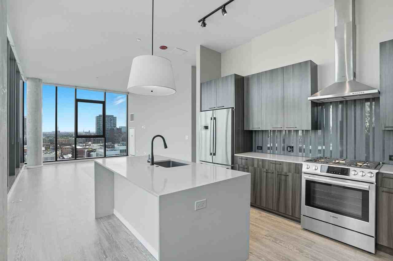 902 W Washington Blvd - Photo 4 of 20