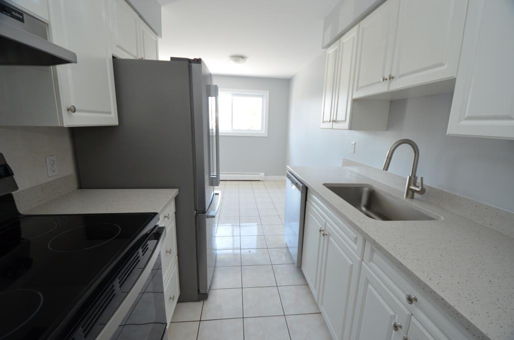 567 Ontario Street #7 - Photo 5 of 18