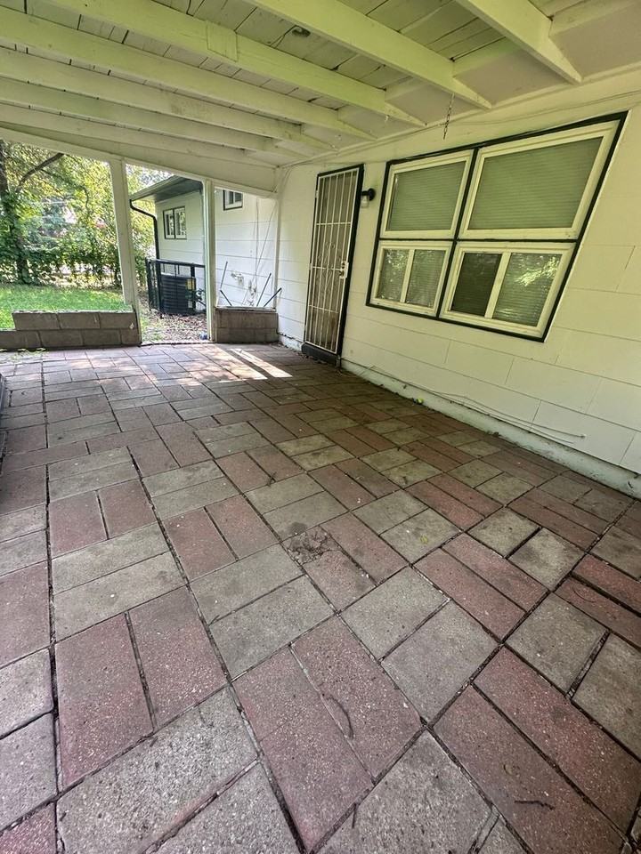 6904 Longview Rd - Photo 2 of 14