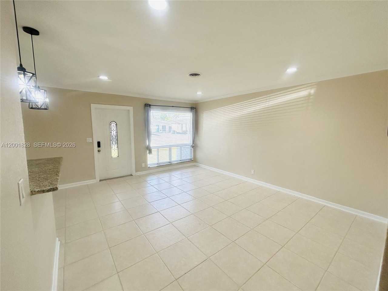 131 Nw 57th St #131 - Photo 5 of 16