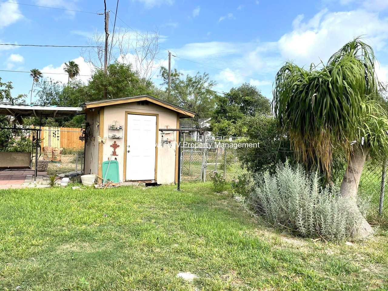 713 W Green Cir #NA - Photo 5 of 15