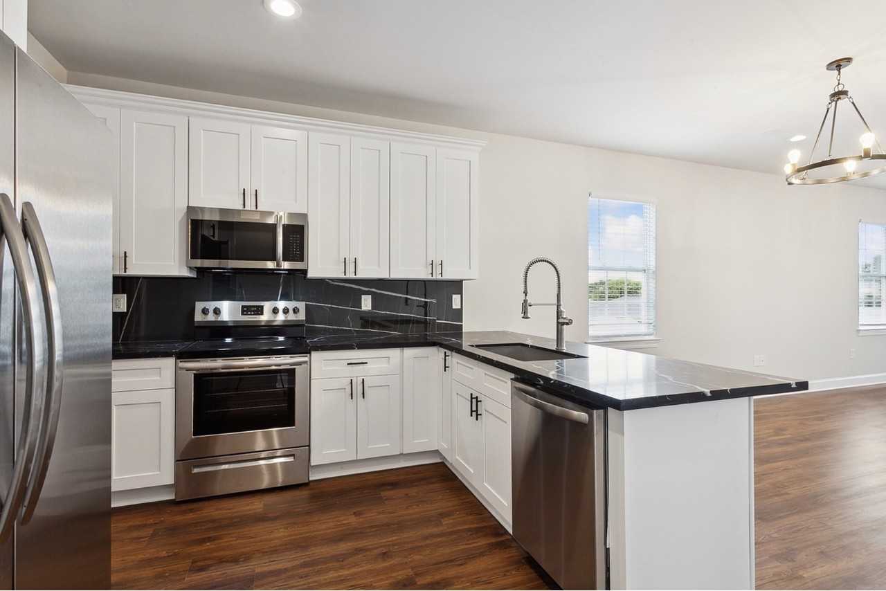 1324 Harrison Ave #NA - Photo 2 of 14