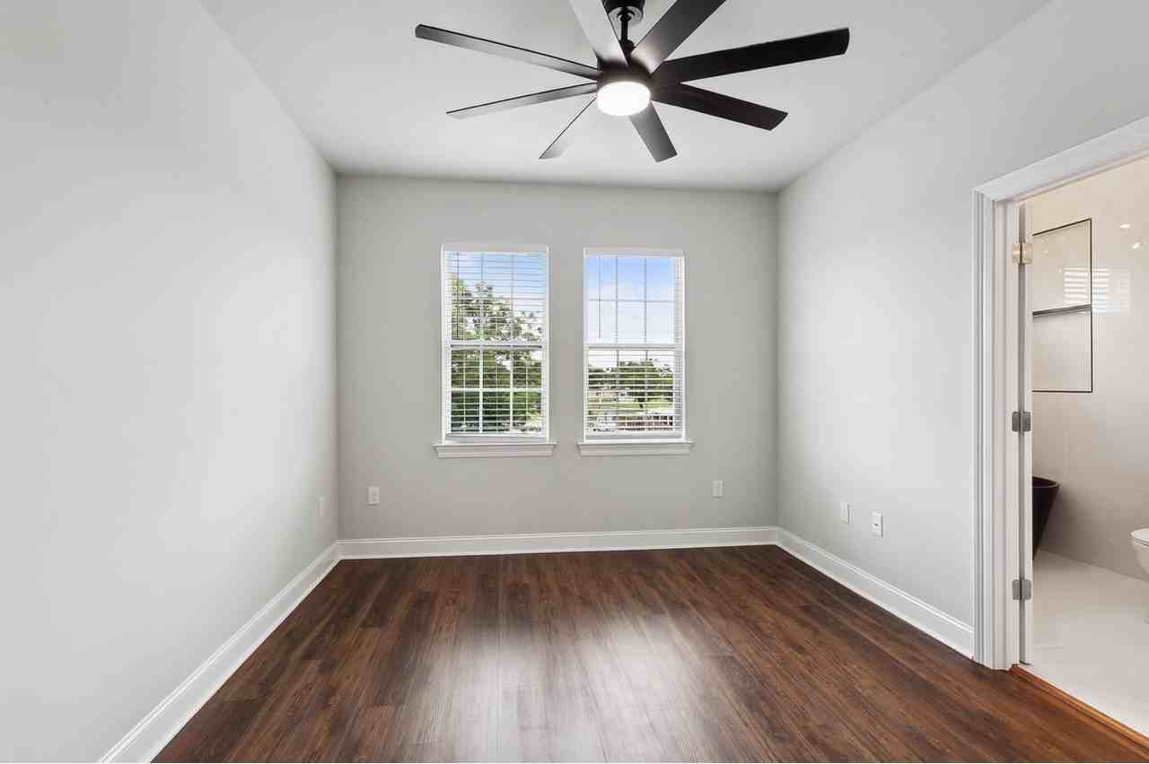1324 Harrison Ave #NA - Photo 4 of 14
