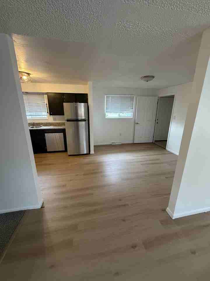 755 Gardenia St #NA - Photo 6 of 17