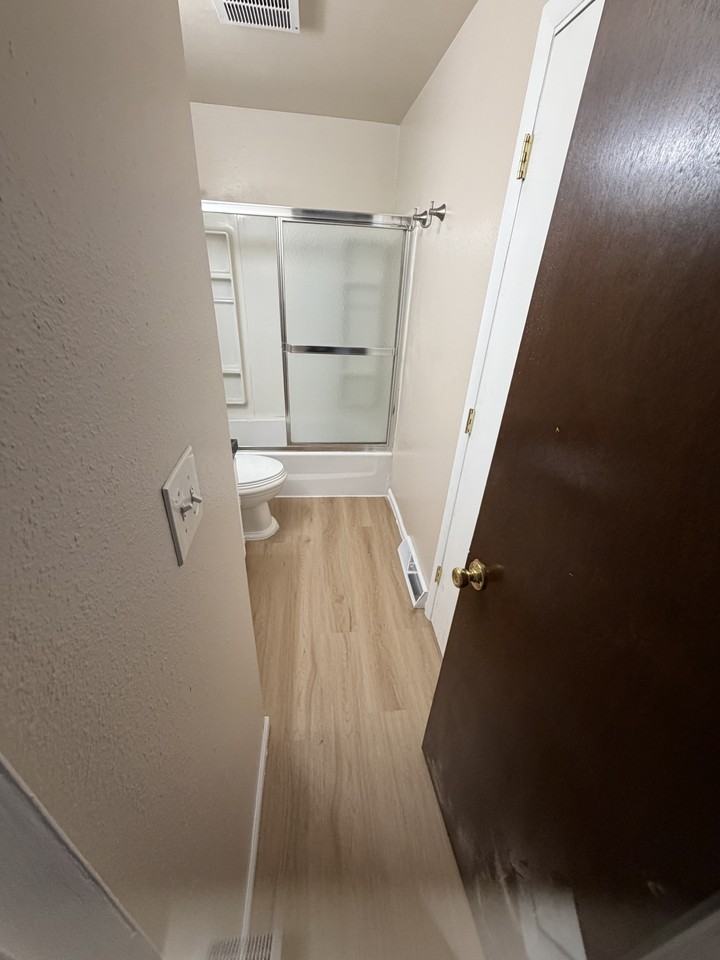 755 Gardenia St #NA - Photo 7 of 17