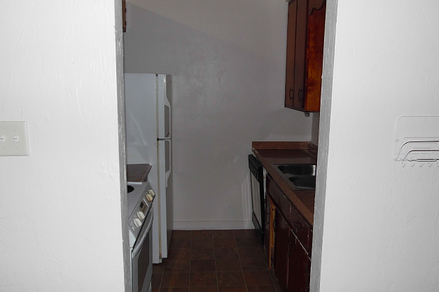 1917 Crosby Ct #1919 - Photo 4 of 10