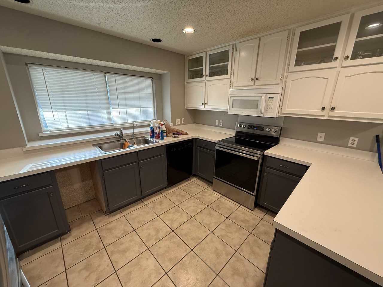 105 Arthur Dr #NA - Photo 2 of 12