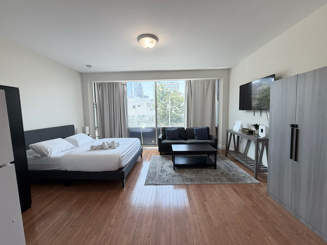 205 N 11th St #2FL - Photo 2 of 11