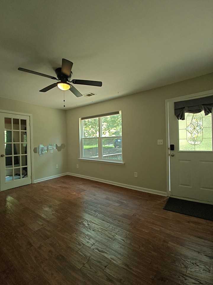 3048 Woodham Way Se #NA - Photo 6 of 20