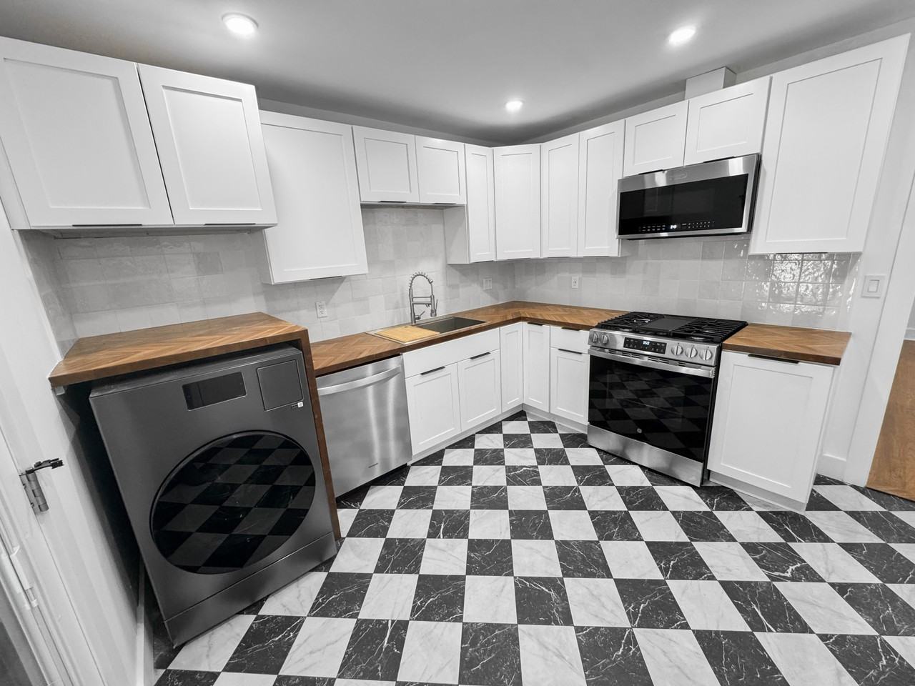 302 Brandywine Rd #A - Photo 3 of 13
