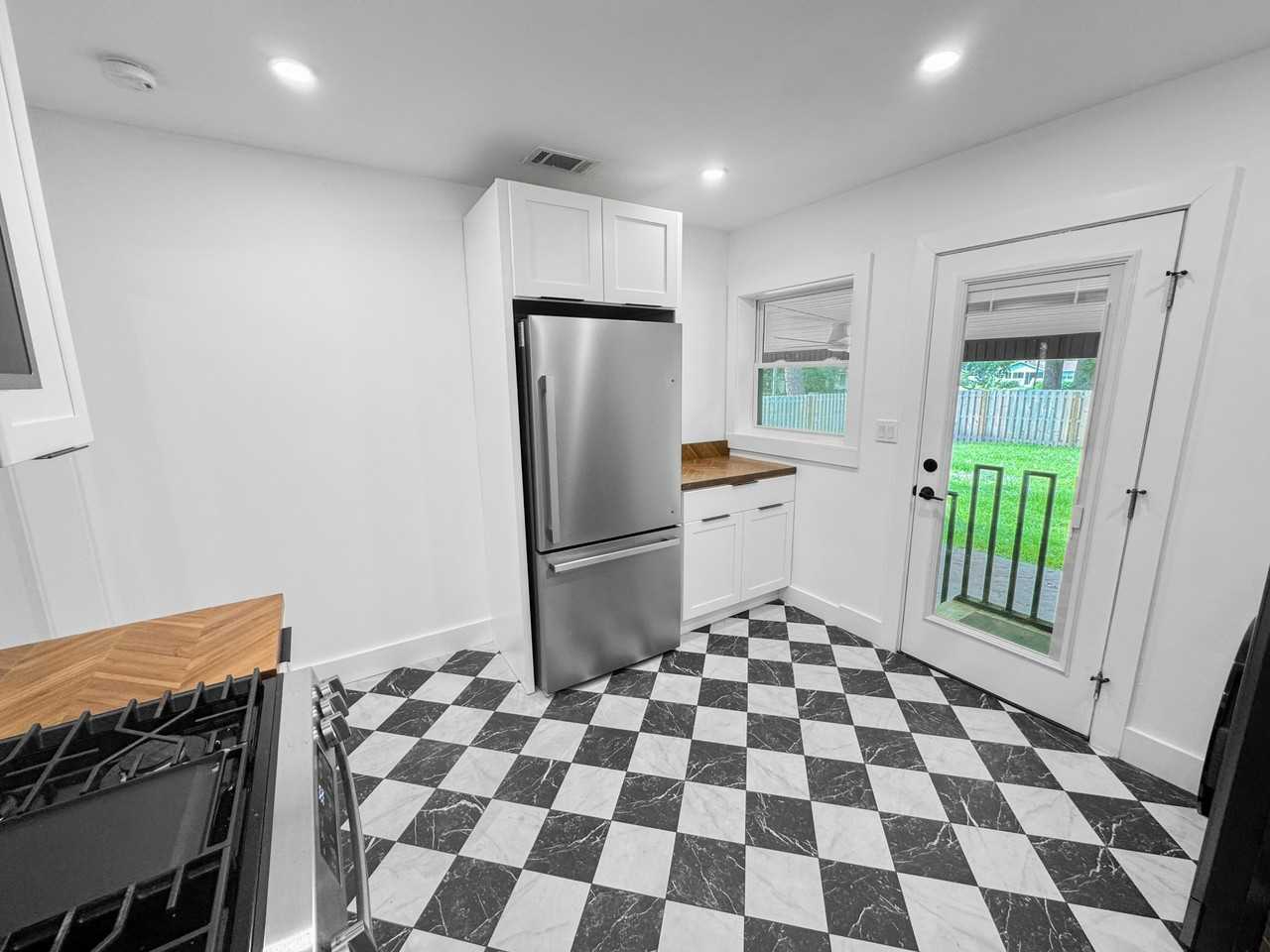 302 Brandywine Rd #A - Photo 4 of 13