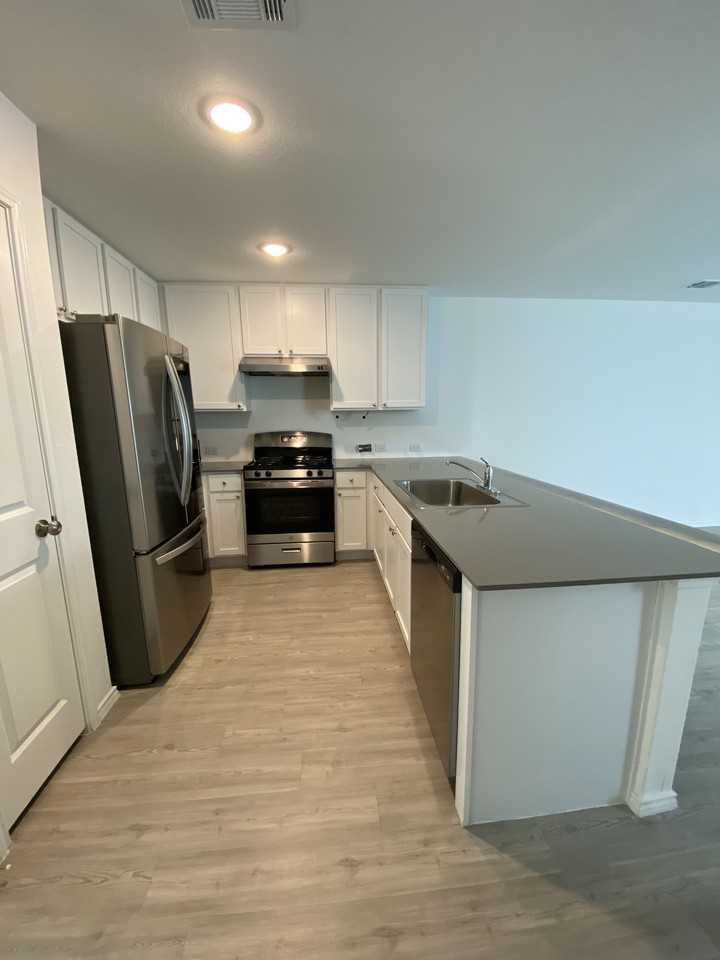 14527 Greenfield Ml #NA - Photo 2 of 17