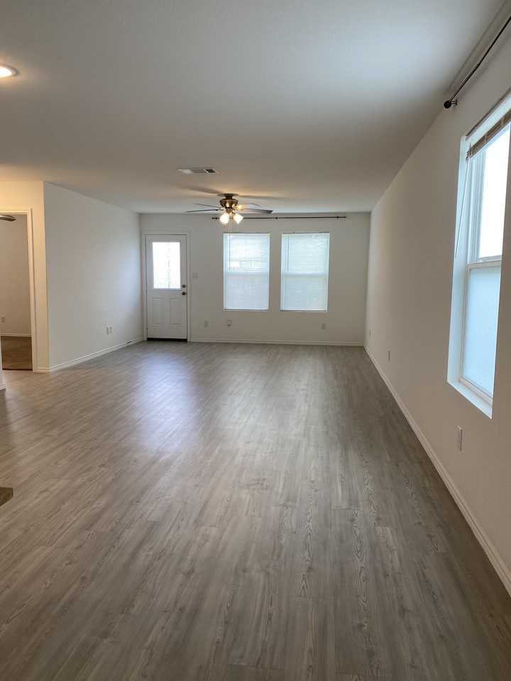 14527 Greenfield Ml #NA - Photo 5 of 17