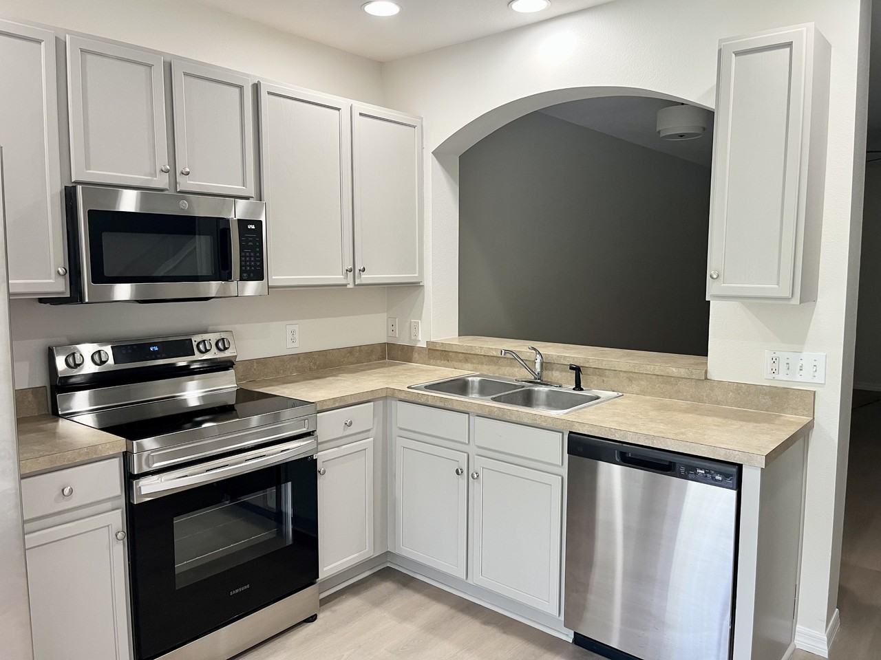 5884 Fishhawk Ridge Dr #5884 - Photo 4 of 15