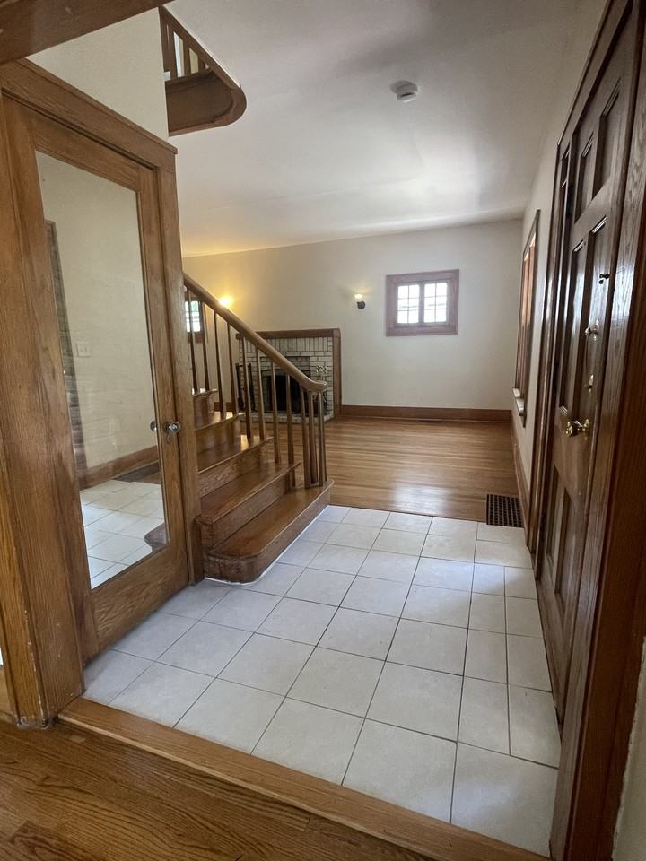 1042 N Amidon Ave #NA - Photo 4 of 33