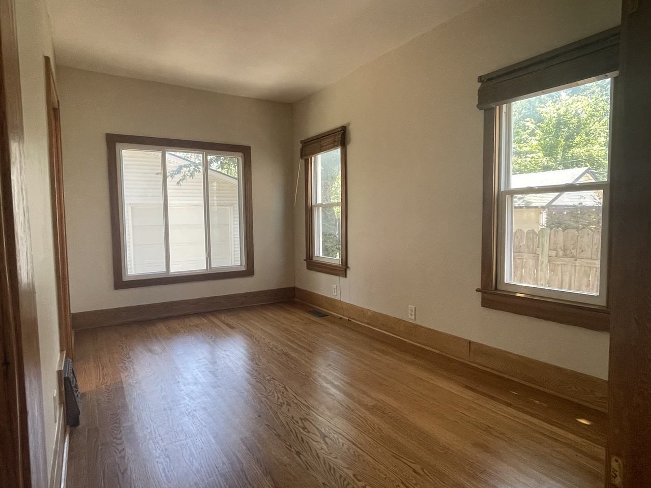 1042 N Amidon Ave #NA - Photo 7 of 33