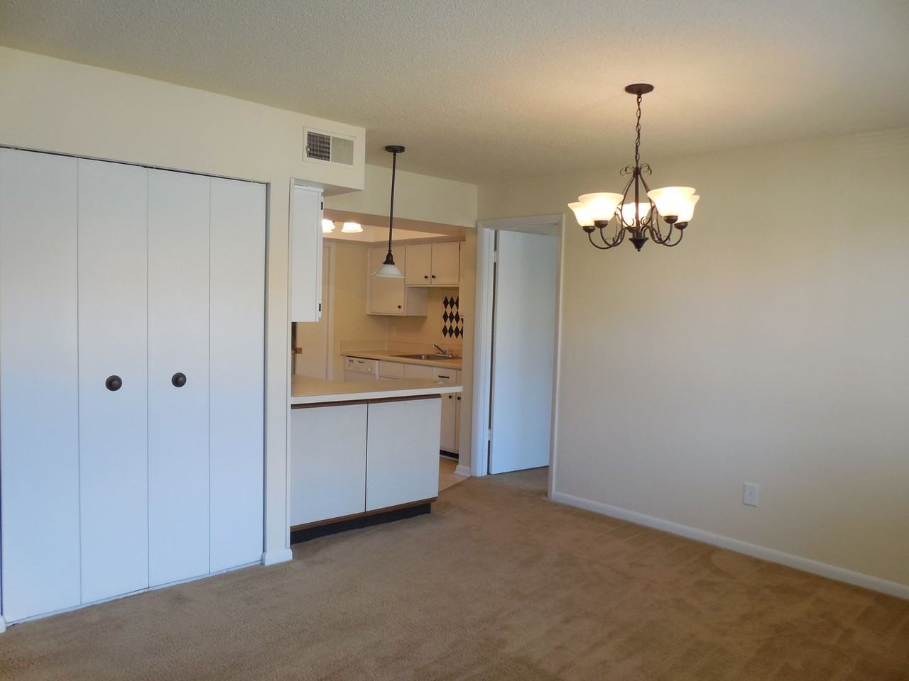 RCTOR - TORREY PROPERTIES L.L.C. - Photo 6 of 20