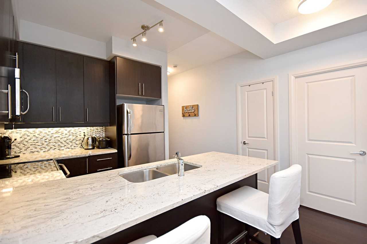 1185 The Queensway #901 - Photo 5 of 20