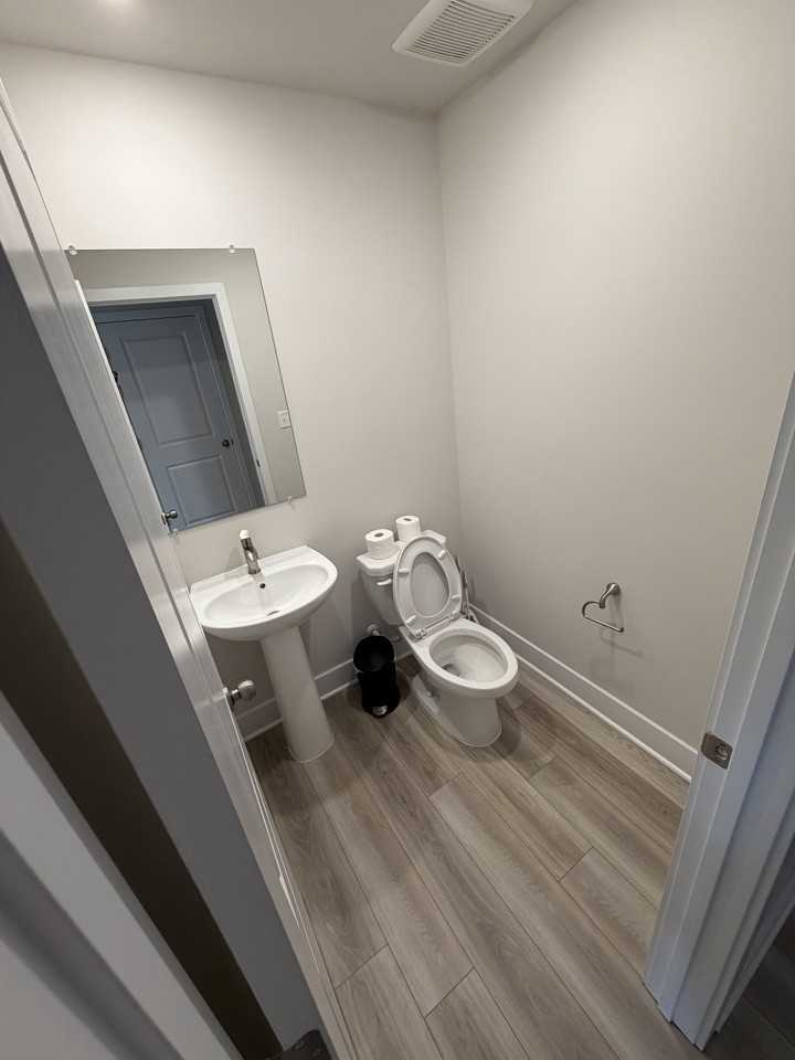 10933 Drummond Pl #10933 - Photo 5 of 19