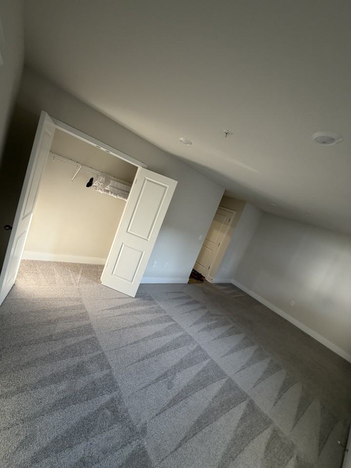 10933 Drummond Pl #10933 - Photo 6 of 19