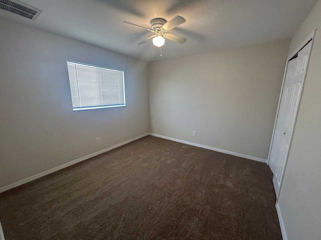 2832 Nw 4th Ter - Photo 7 of 12