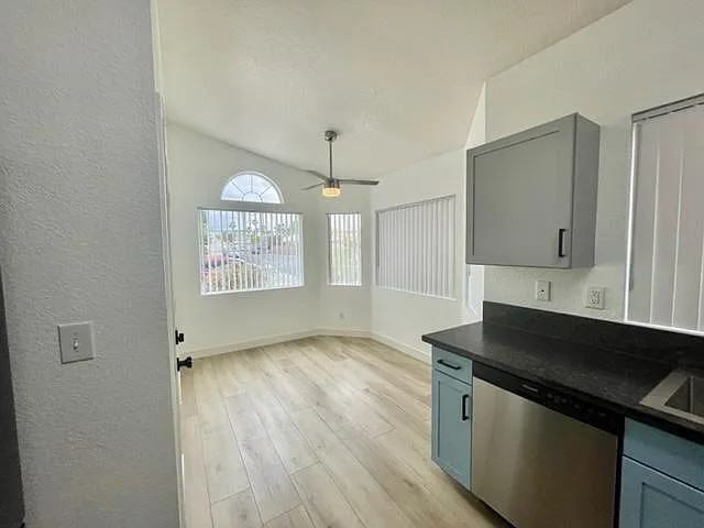 928 Nellie Jo Drive - Photo 3 of 24