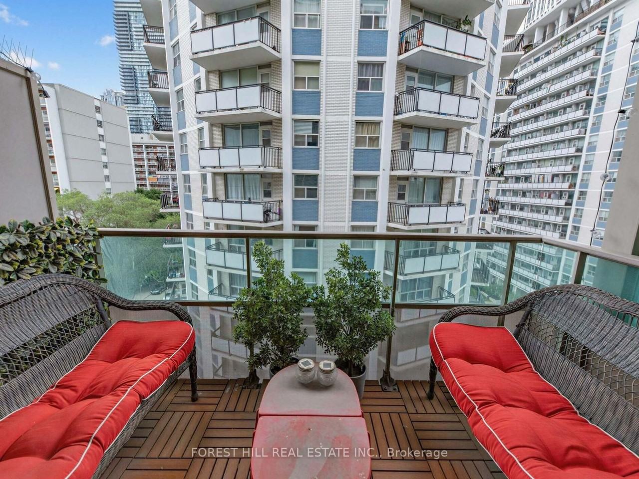 70 Alexander Street - Photo 7 of 13