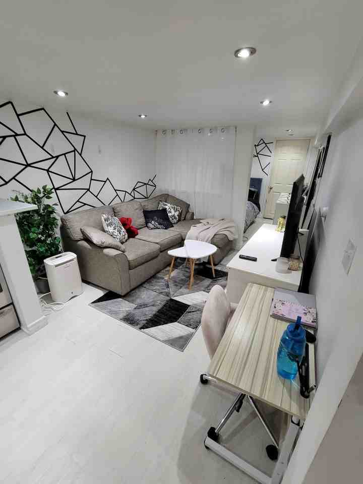 395 Vaughan Road - Photo 2 of 7