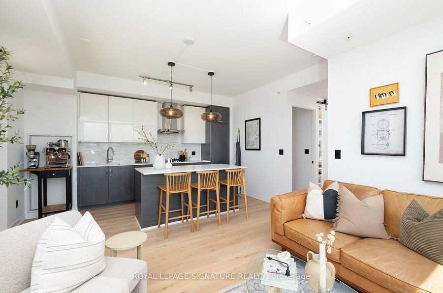 36 Howard Park Avenue - Photo 6