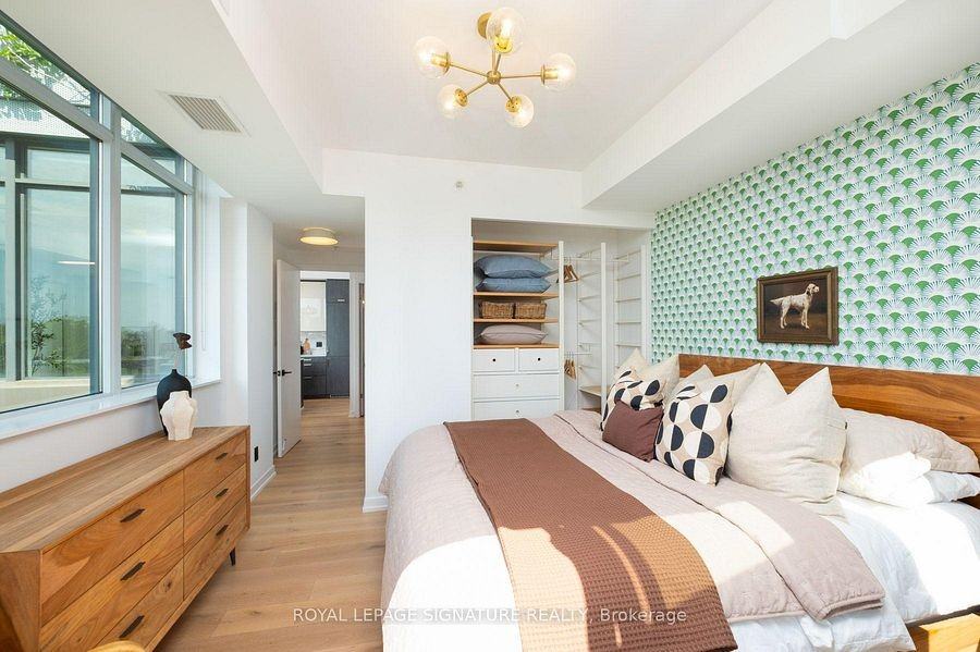 36 Howard Park Avenue - Photo 10