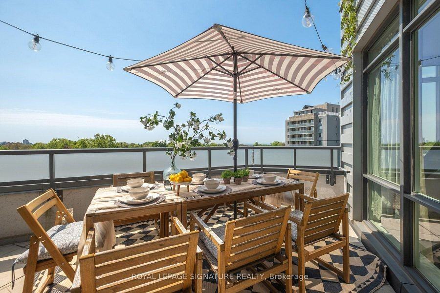 36 Howard Park Avenue - Photo 7