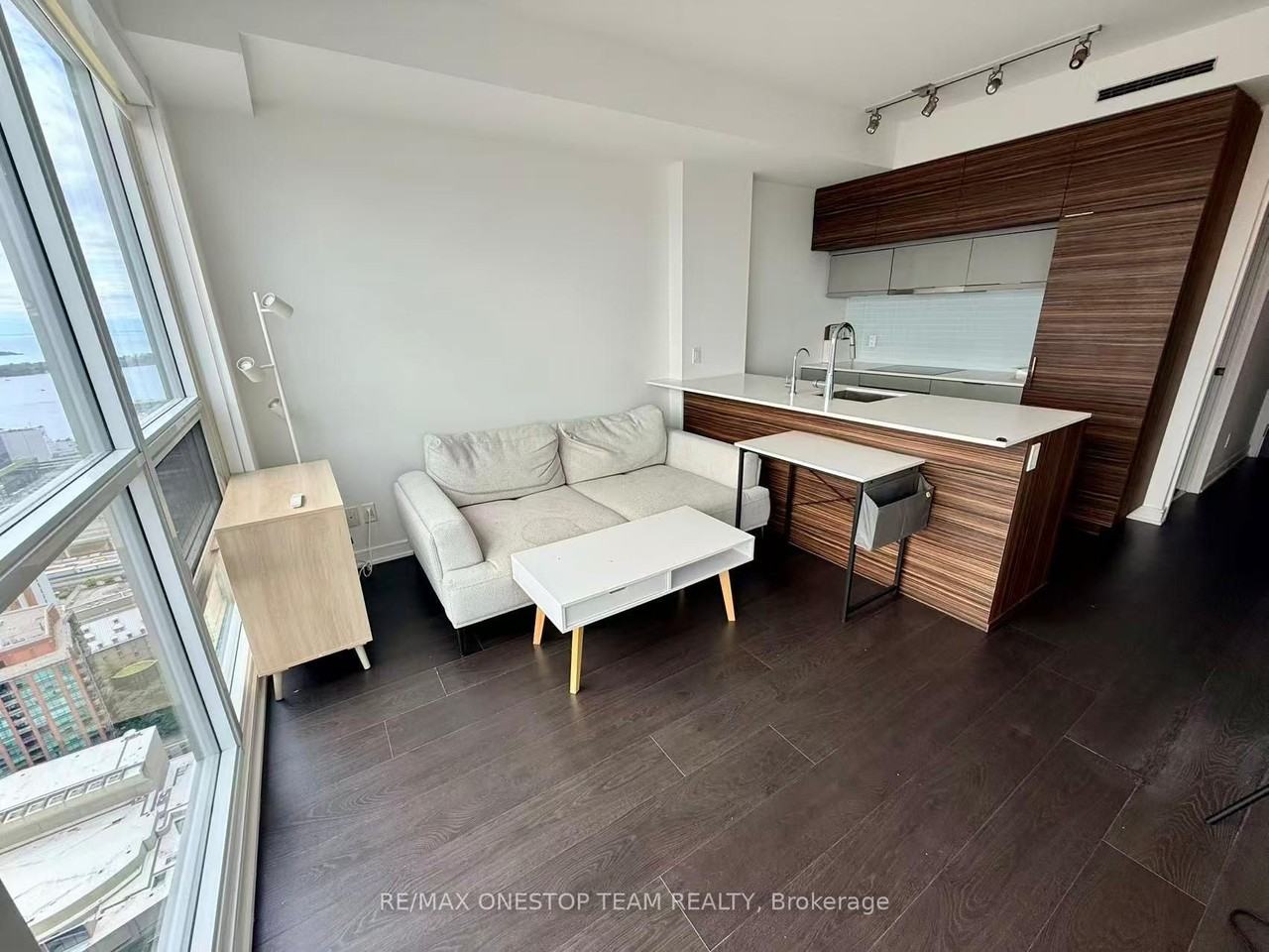 88 Scott Street - Photo 6 of 9