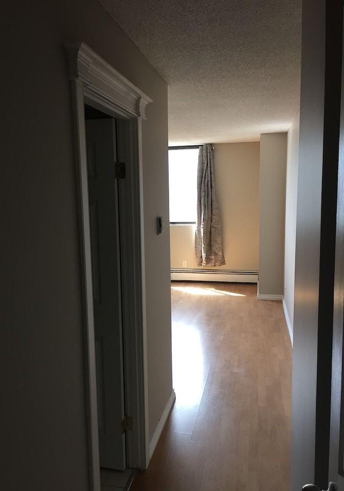 215 504-215 14th Ave Sw - Photo 5 of 13