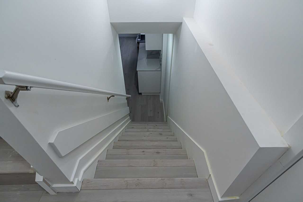 3660 109 St Nw - Photo 5 of 29