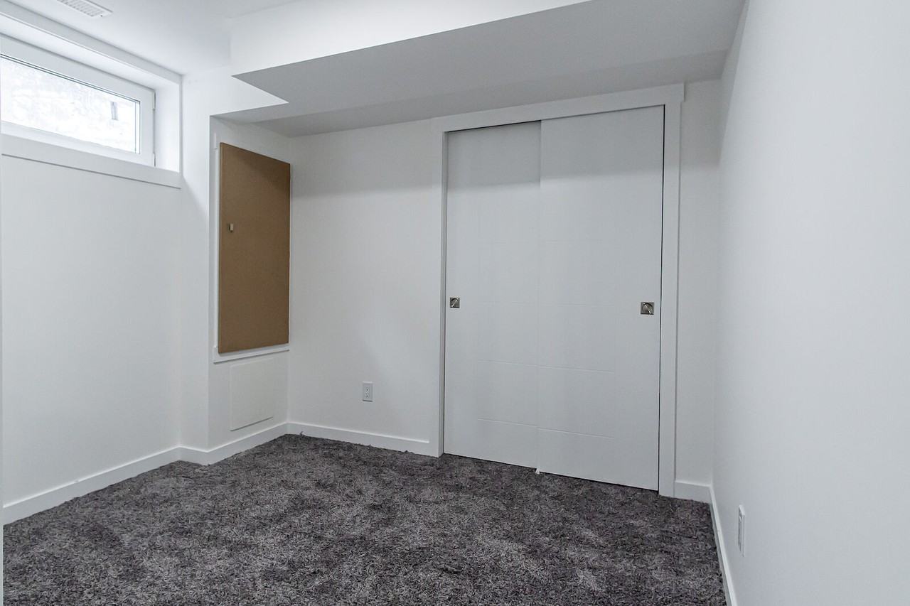 3660 109 St Nw - Photo 6 of 29