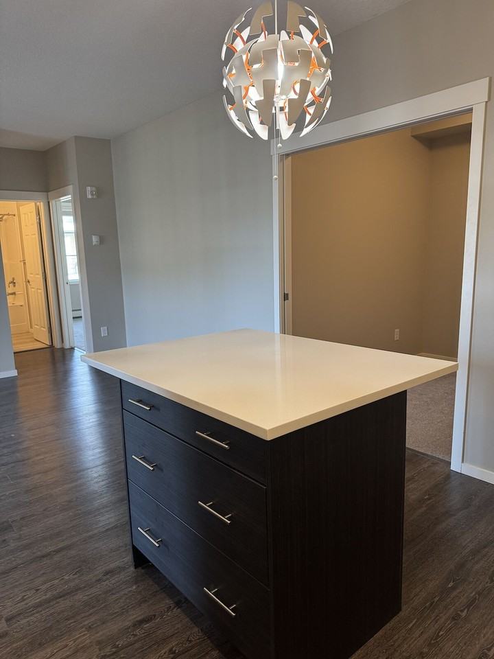 215 - 215 Legacy Boulevard Se - Photo 2 of 29