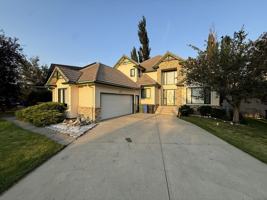 featured image of 234 Lakeside Greens Dr