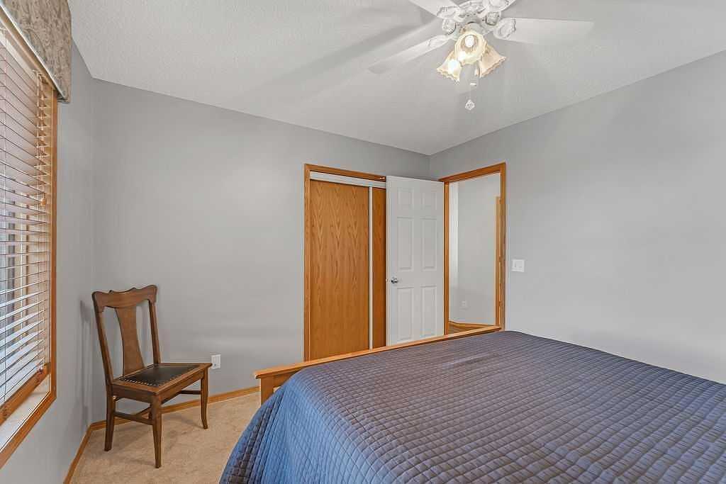 535 Sheep River Close - Photo 5 of 28