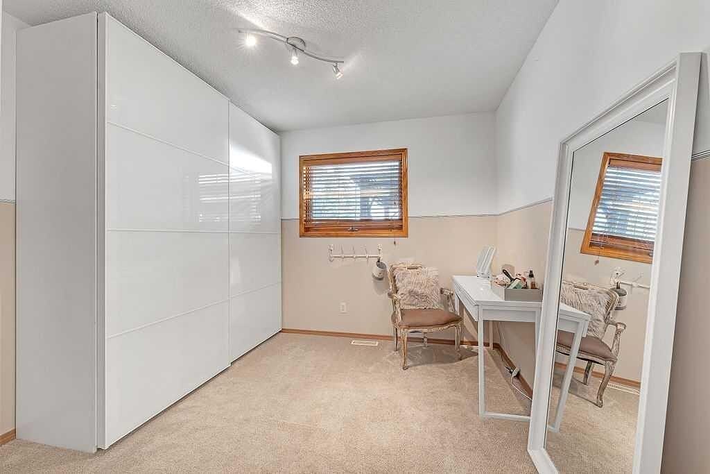 535 Sheep River Close - Photo 7 of 28