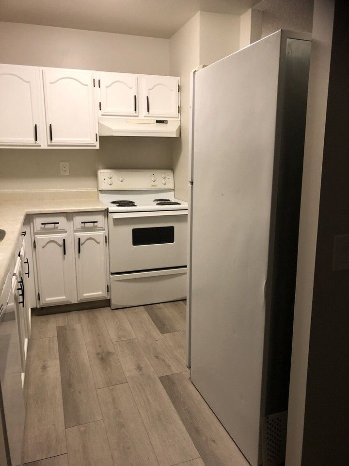 10145 - 10145 109 St Nw - Photo 6 of 16