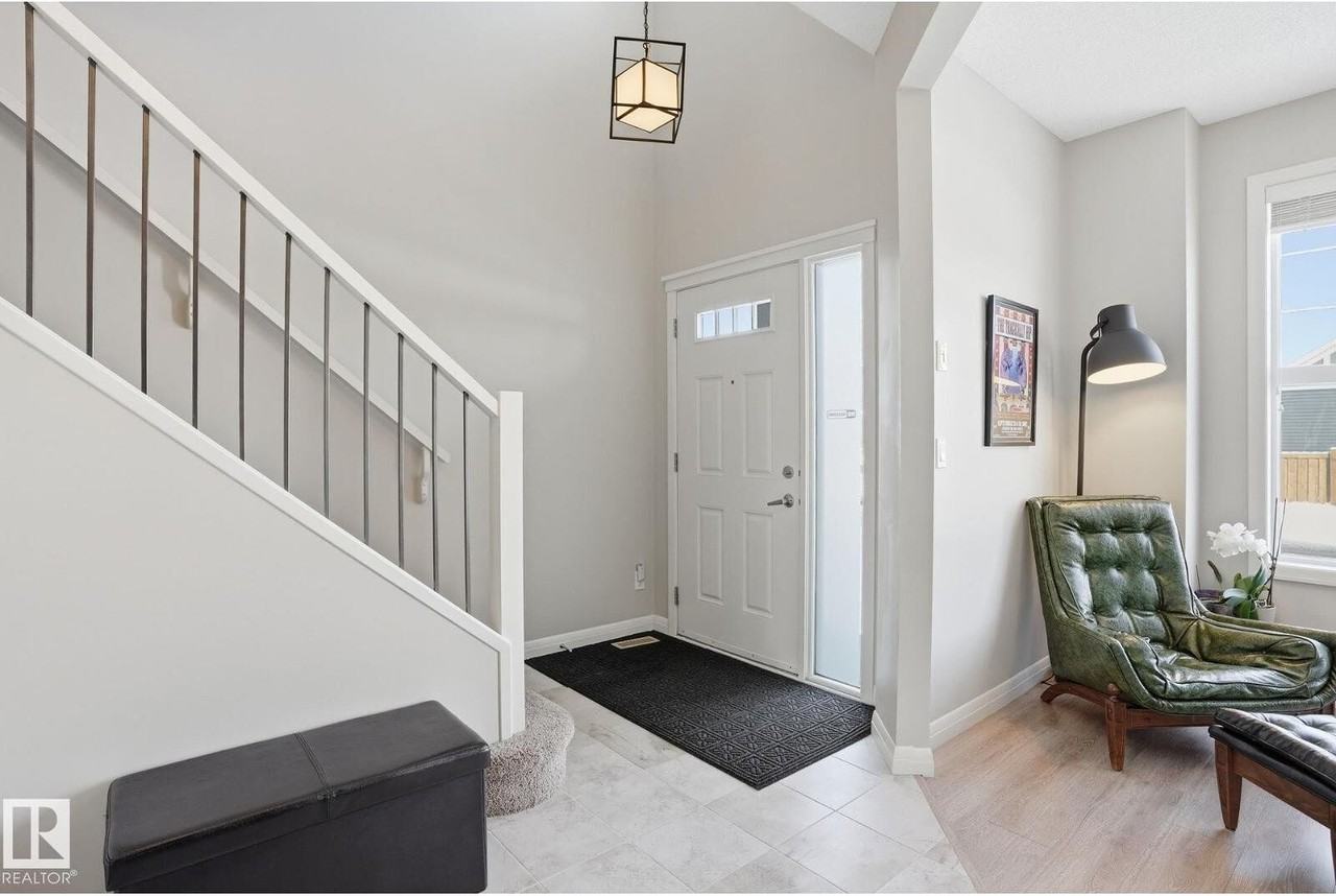 1148 Mcconachie Blvd Nw - Photo 2 of 17