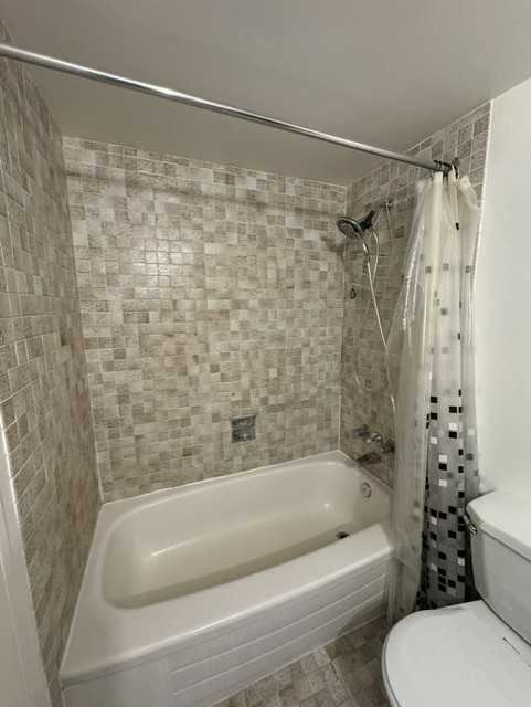 389 Dundas Street #705 - Photo 7 of 17