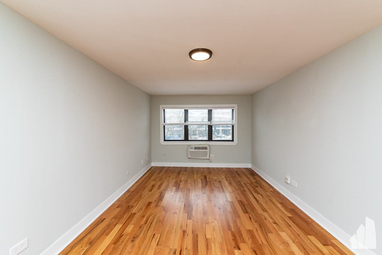 696 Elm Pl #300 - Photo 2 of 10