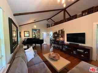 1315 N Mccadden Pl - Photo 5 of 8