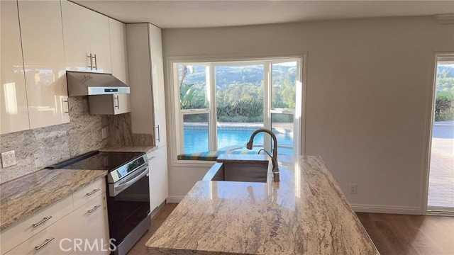 19879 Vista Hermosa Dr - Photo 4 of 8