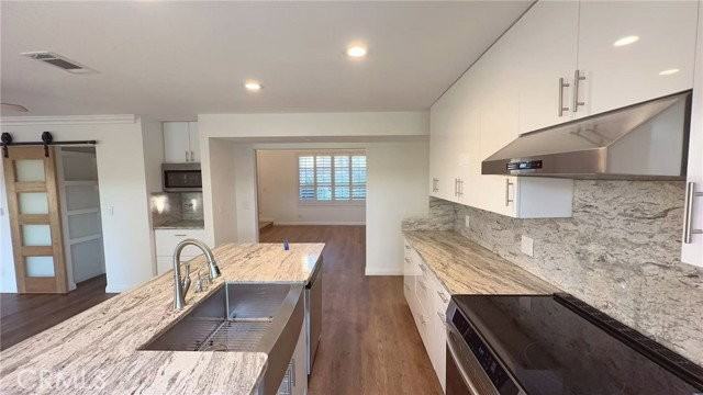 19879 Vista Hermosa Dr - Photo 5 of 8