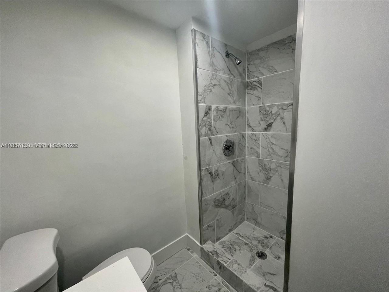 1522 Sw 10th St - Photo 7 of 8