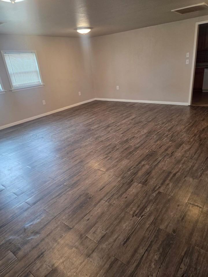1200 E SAINT FRANCIS Unit B Avenue - Photo 5 of 15